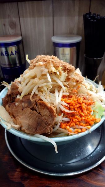 「塩ラーメン800円麺増し100円500g」@麺でる 川崎店の写真