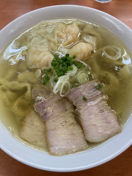 「海老ワンタンメン」@日陰の写真