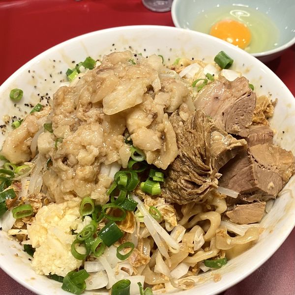 「汁無しそば（全増し）＋チーズ＋半豚増し」@豚らーめん ミドリカワの写真