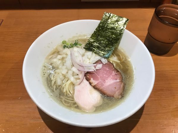 「煮干中華蕎麦＋トリュフ鶏油和え玉」@亀戸煮干中華蕎麦 つきひの写真