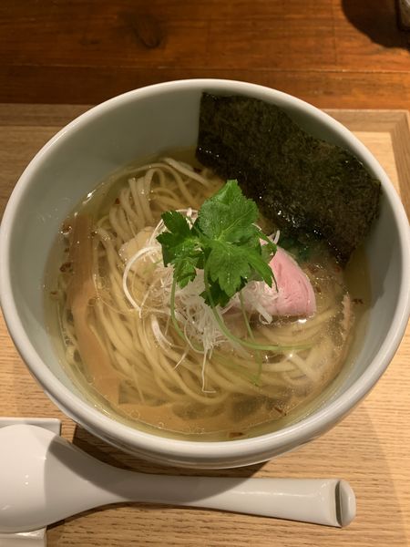 「煮干し塩らぁ麺 950円」@Japanese Ramen Noodle Lab Qの写真