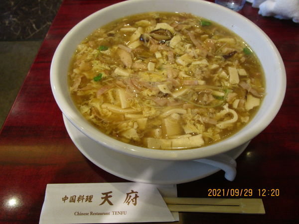 「酸辣湯麵 979円（税込み）」@天府の写真