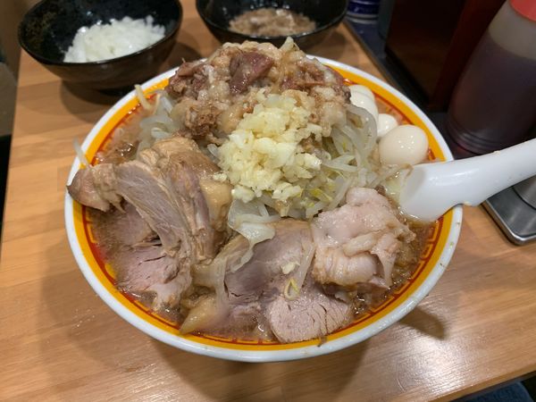 「ラーメン(豚2枚半玉子)+うずらの玉子 ￥900+￥100」@えどもんどの写真
