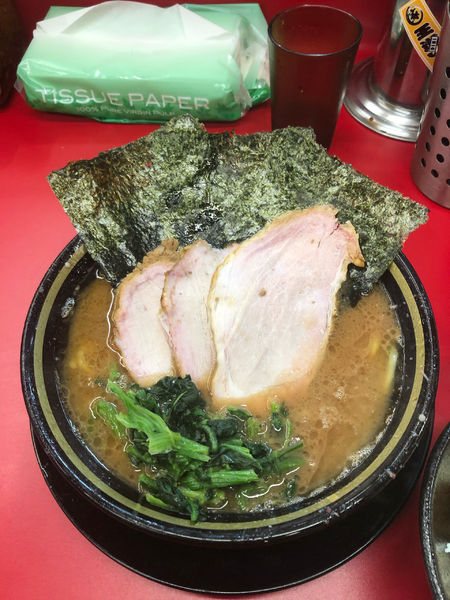 「ラーメン　700円」@IEKEI_TOKYO 王道家直系の写真