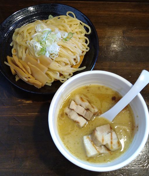 「つけめん(並) 800円＋角切りチャーシュー 200円」@肉汁つけうどん 喜竹 刈谷店の写真