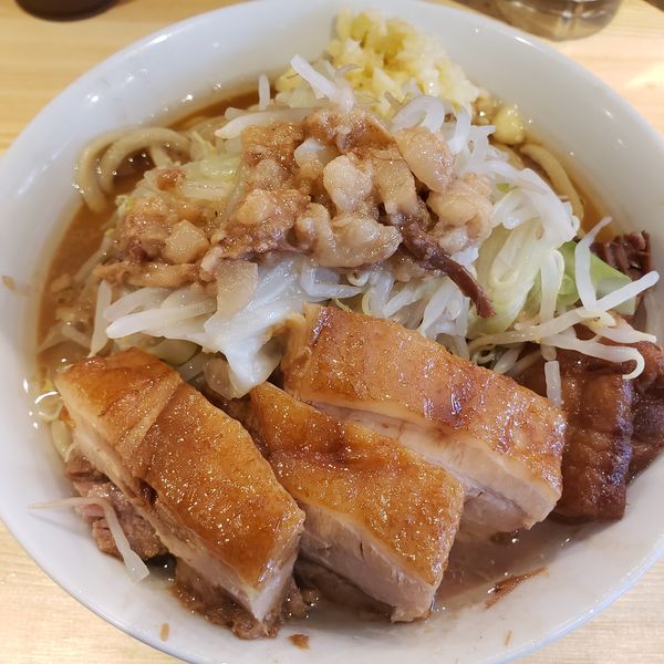 「ラーメン＋豚マシ」@ラーメン緑山の写真