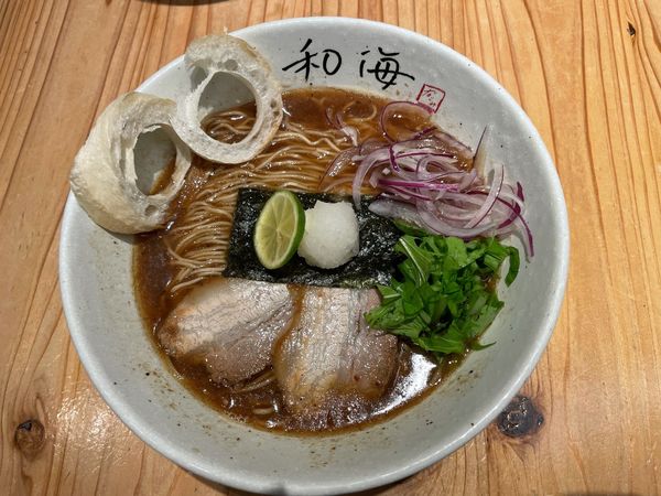 「秋刀魚ラーメン」@らーめん専門 和海 なんば店の写真