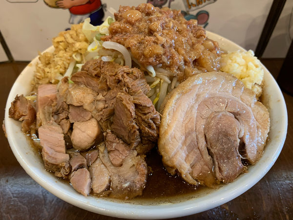 「小ラーメン　ニンニクヤサイアブラ　ショウガ　魚粉」@麺屋 歩夢の写真