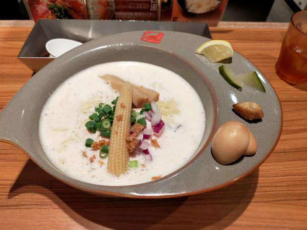 「鶏白湯大盛り」@RAMEN FACTORY TORISETSUの写真