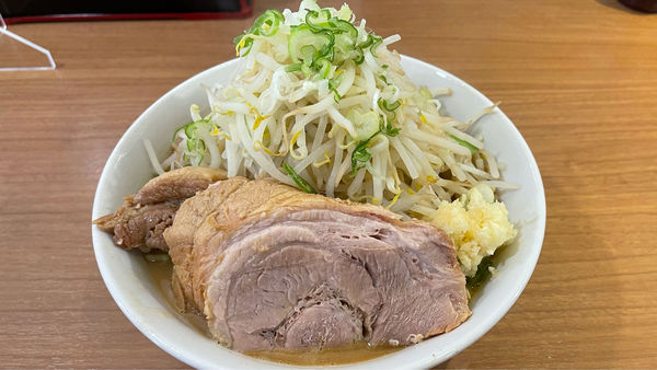 「らーめん(やさい、ニンニク、ネギ)」@ちばから 蒲田店の写真