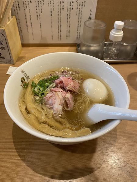 「特製ラーメン」@らぁ麺 鳳仙花の写真
