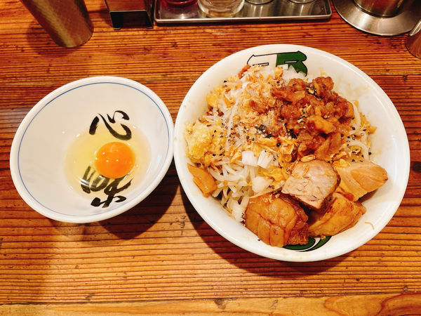 「汁無しそば」@雷 千葉駅前店の写真