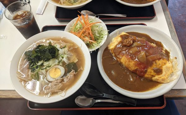 「味噌らーめん　オムカレーセット　500円」@フードプラザ コスモスの写真
