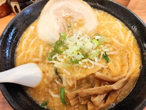 「みそらーめん」@こってりらーめん なりたけ 池袋店の写真