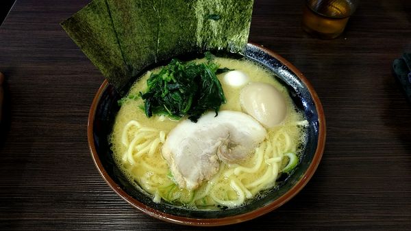 「味玉ラーメン」@横浜家系ラーメン 大黒家の写真