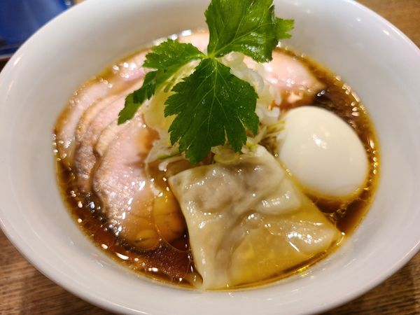 「特製中華そばと秋刀魚辛和え玉」@中華そば 麺壁九年 本店の写真