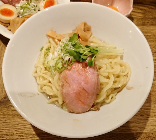 「油そば＋生玉子＋燦点盛り＋YEBISU生」@燦燦斗の写真