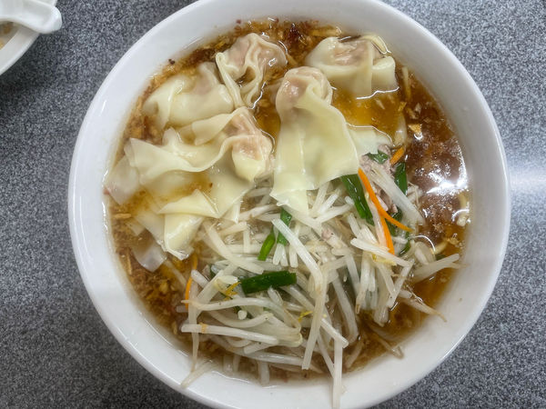 「もやしワンタンメン」@中華麺店 喜楽の写真