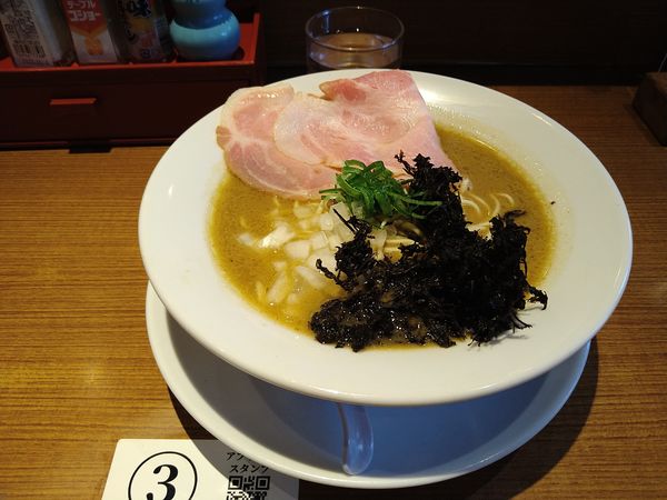 「追いサバ節そば830円」@荒町商店中華そば ふじやまの写真