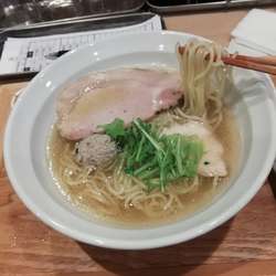 貝出汁塩ラーメン(700円)