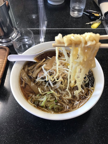 「醤油ラーメン大盛り」@しら鳥の写真