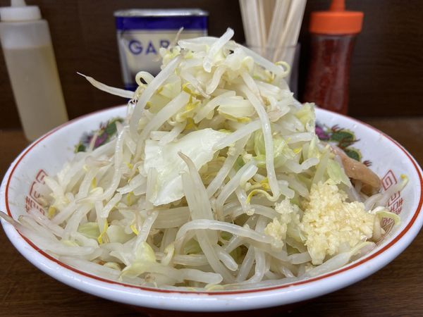 「小ラーメン（ﾔｻｲﾁｮｲﾏｼ ﾆﾝﾆｸ）」@ラーメン二郎 横浜関内店の写真