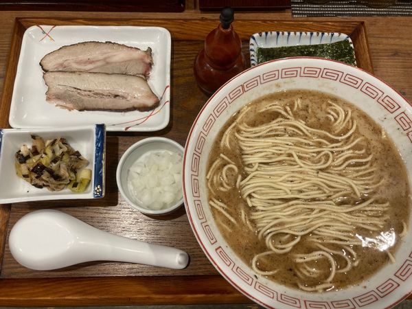 「秋刀魚」@炭火焼濃厚中華そば 奥倫道の写真