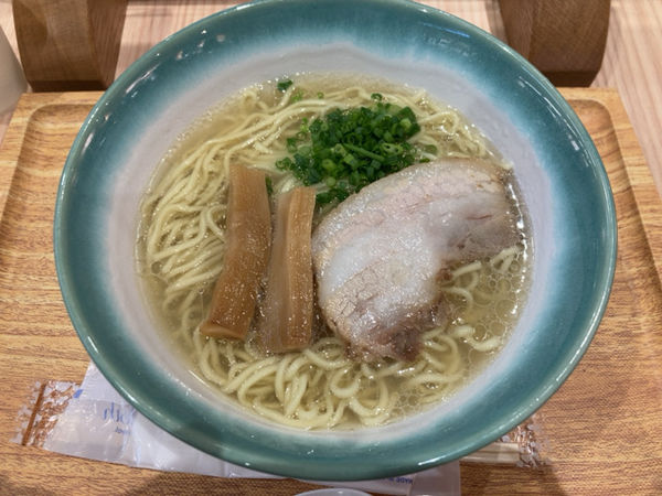 「国産ハマグリと宇和島鯛の塩そば」@活龍 道の駅かさま店の写真