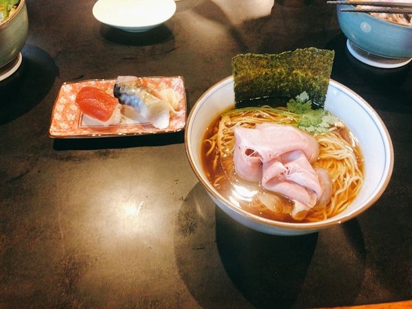 「四つ葉そば+本日の握り」@中華そば 四つ葉の写真