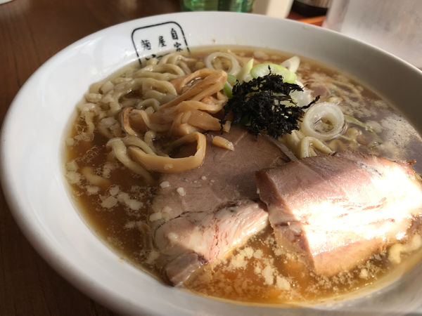 「煮干しラーメン(太麺 背脂入り)」@麺屋 翔の写真