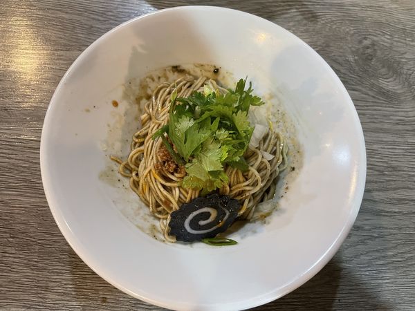 「黒ごま坦々和え玉」@ニボシラァメン コハクの写真