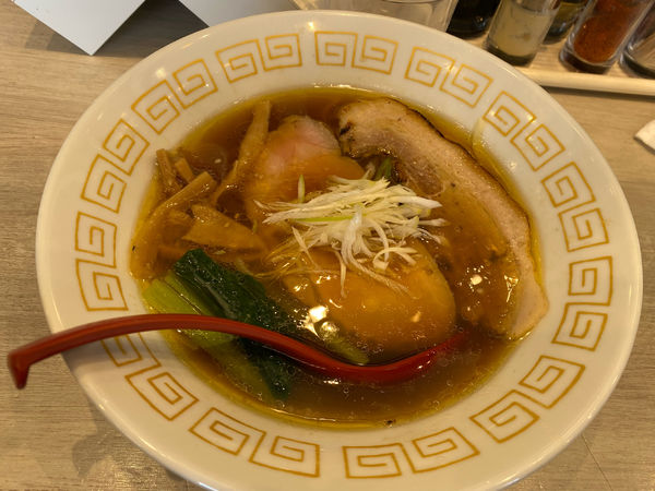 「あっさり細麺中華そば（しょうゆ）790円」@MENYA free styleの写真