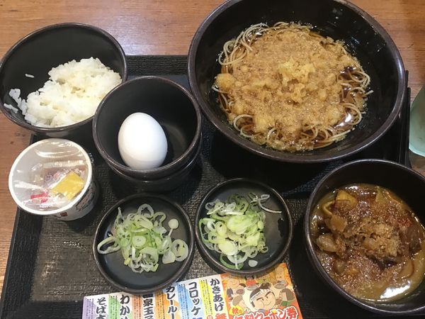 「朝そば温(納豆)390円、クーポンでカレールー200円が無料」@ゆで太郎 柏豊四季店の写真