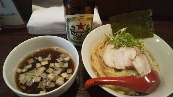 「サッポロラガー赤星・中瓶→昆布水つけ麺(¥590+880)」@中華そば 東京ぐれっちの写真