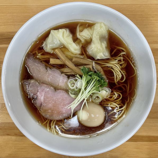 「キリン一番搾り生350ml缶 ＋ 皿ワンタン→ 特製中華そば」@中華そば こてつの写真