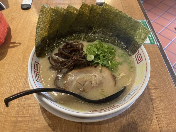 「黒豚骨_海苔トピ」@つけ麺 中華そば 節 用賀店の写真