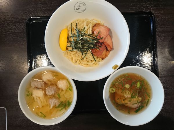 「白だしつけそば（特製ワンタン付）＋切り落としチャーシュー」@八雲の写真