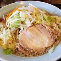 キャベツモヤシラーメン・太麺