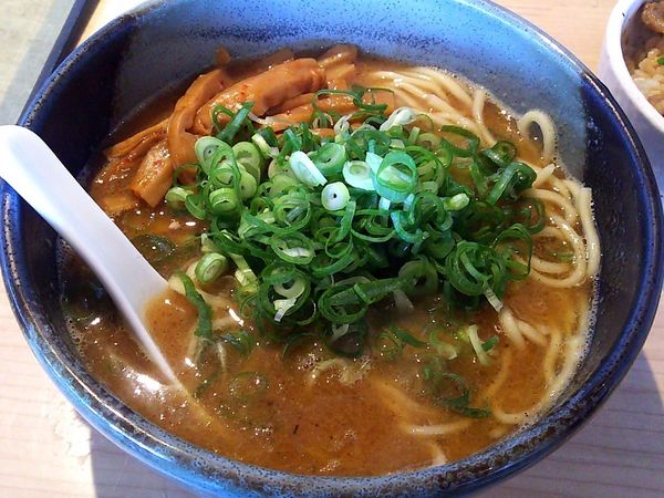 「九条ネギらぁめん+自家製メンマ」@製麺食堂 あぶみの写真