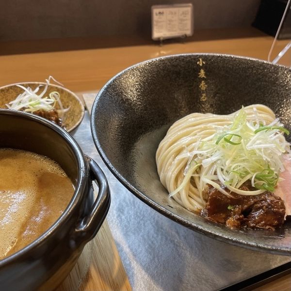 「焼きあご濃厚つけ麺牛筋あり」@小麦と焼きあご すぐれの写真