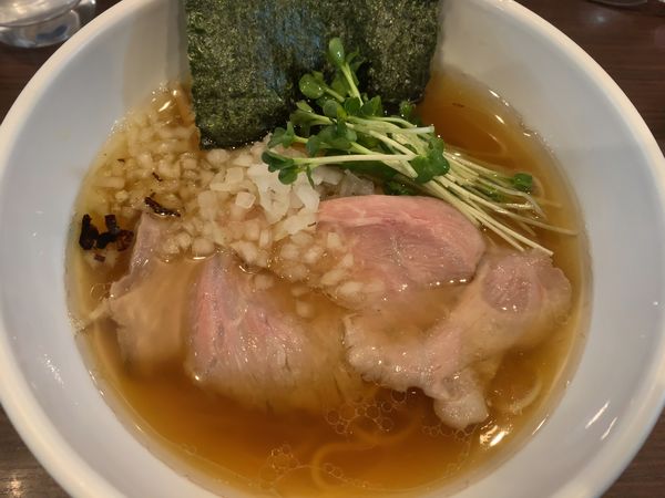 「淡麗煮干し中華そば」@自家製麺 まかないへきるの写真