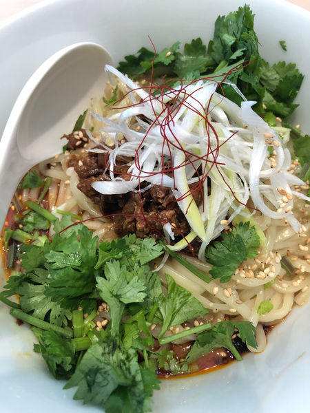 「限定・辛まぜそば」@らぁ麺 六花の写真