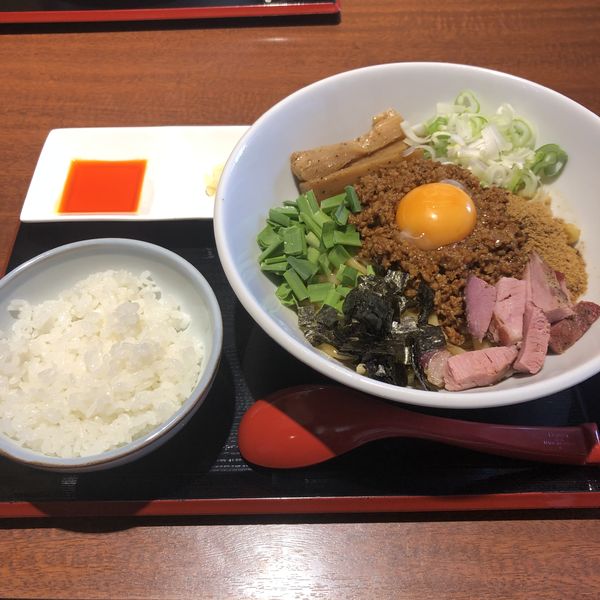 「限定　汁なし」@中華そば 蓮の華の写真