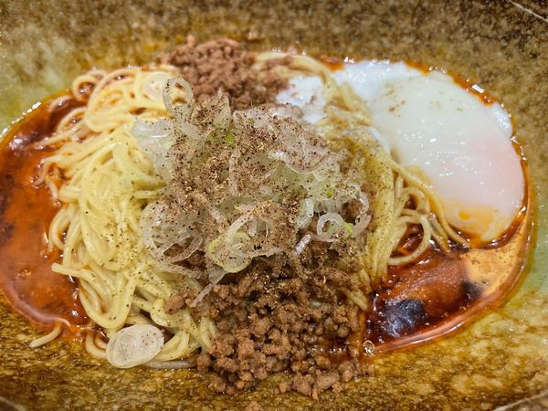「汁なし担担麺(700円)温玉(50円)ミニライス(30円)」@中華そば くにまつ 本店の写真