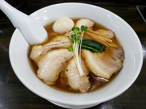 「チャーシュー醤油　味玉」@ラーメン晃煇の写真