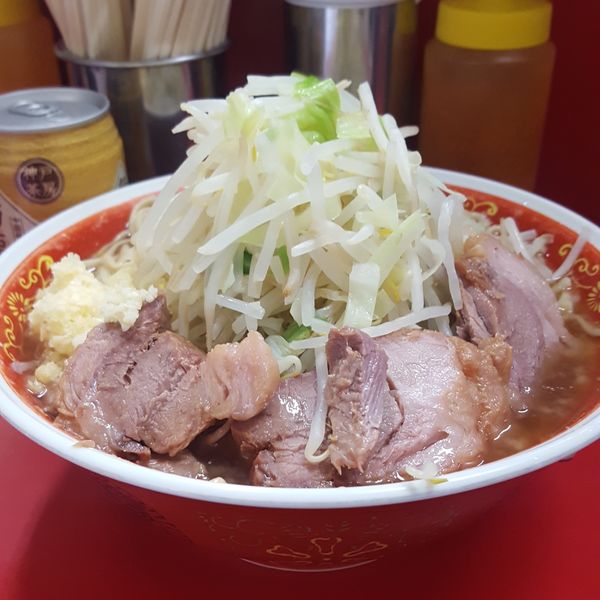 「大ラーメン　カタカタ　烏龍茶」@ラーメン二郎 上野毛店の写真