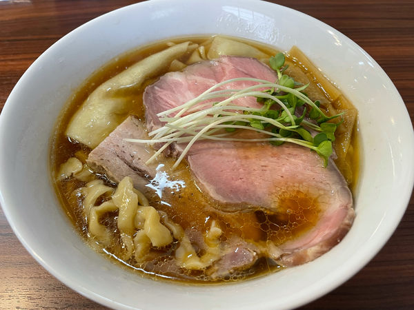 「ワンタン中華そば950円」@中華そば 陽なたの写真