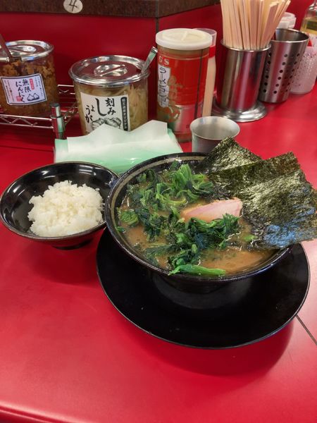 「ラーメン＋青菜＆半ライス」@柏 王道家の写真