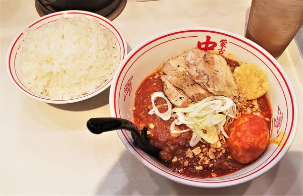 「MUSASHI＋焼豚2枚+クラッシュニンニク+北極味玉」@蒙古タンメン 中本 御徒町店の写真