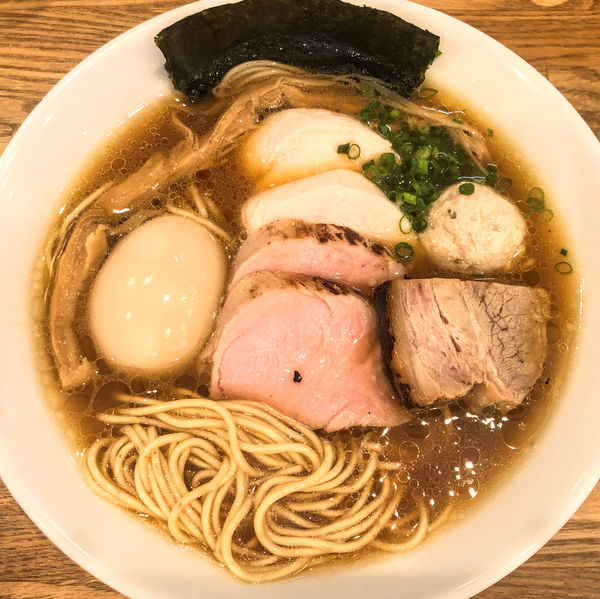 「特製地鶏醤油1050円」@自家製麺 純の写真